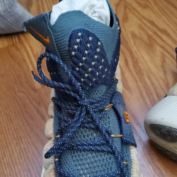 Nike Blue and Beige Athletic Sneakers - Picture 5 of 5